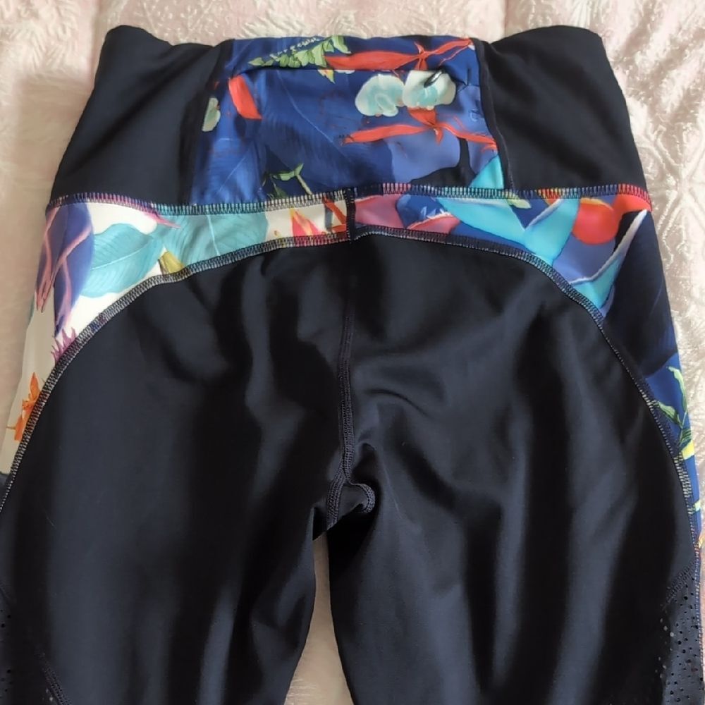 Athleta Tropical Pattern Womens Leggings - Picture 7 of 13